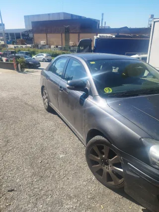 Toyota Avensis 2008 PARA REPARAR