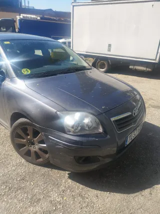 Toyota Avensis 2008 PARA REPARAR