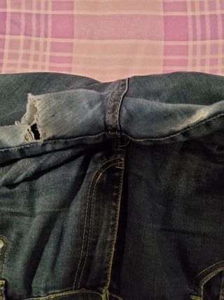 Jeans blu strappati