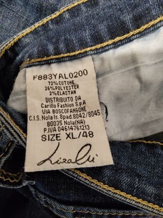 Jeans blu strappati