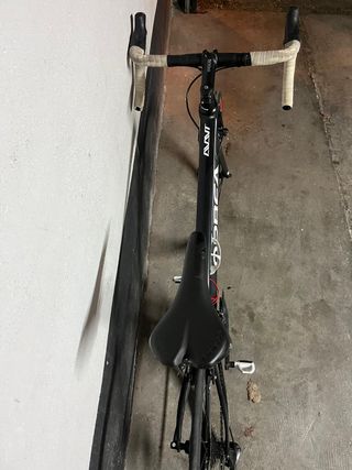 Bicicleta Carretera Orbea Avant Negra