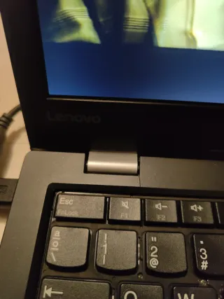 Portatile Lenovo 13 Nero