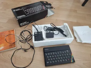 Sinclair ZX Spectrum 48K + Accesorios