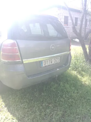 Infiniti Opel Zafira  2006 para piezas