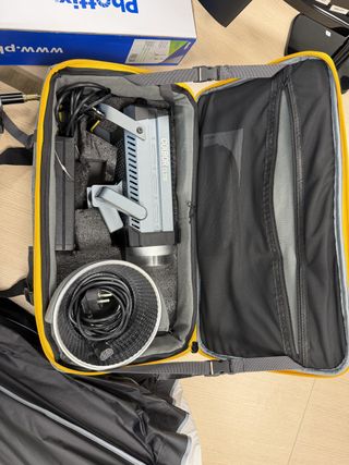 Kit Iluminación Colbor 330W + Softbox