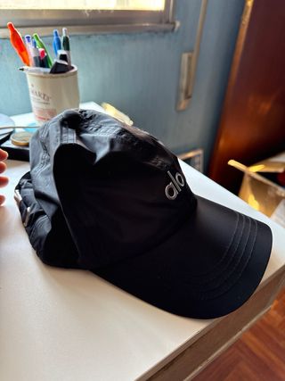 Gorra Alo yoga