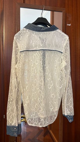 Camisa encaje blanco y azul Talla S