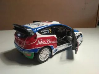 Ford Fiesta RS WRC miniatura 1/32 bBurago