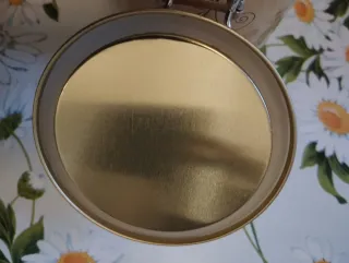 Scatolina Leone in latta con gancio