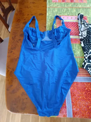 Bañador azul nuevo