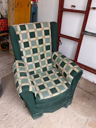 Butaca Sillon de tela verde y cuadros