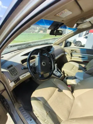 OCASION! SsangYong Rodius 2006