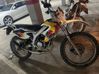 Moto 49cc Enduro/Motocross Blanca y Negra