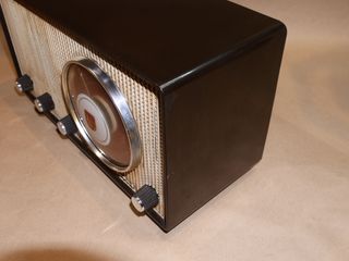 Radio Philips Antigua Beige y Granate