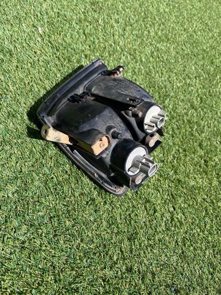 Intermitente delantero izquierdo Mitsubishi aletas