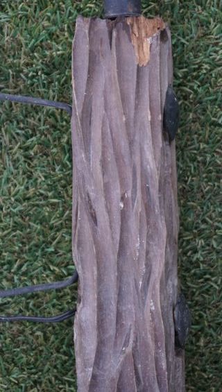 Lámpara Antorcha Rústica y otra de mesa metal