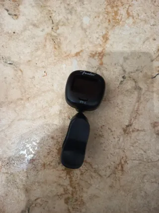 Bajo Eléctrico Harley Benton + Amplificador