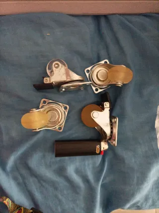 Ruedas para muebles (4 unidades)