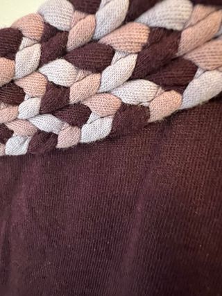 Vestido morado tirantes trenzados