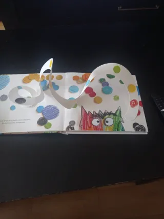 Libro infantil El monstruo de colores.