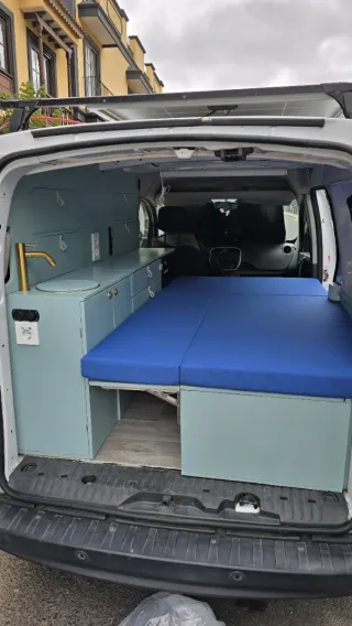 Renault Kangoo mini camper (homologada)