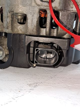 ALTERNADOR KIA STONIC 671802