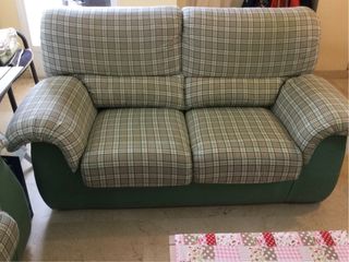 Sofá de 2 plazas a cuadros