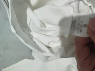 Pantalón blanco con cinturón