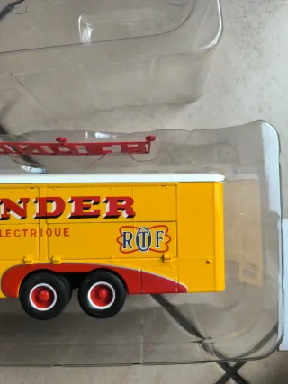 Camioncini Pinder 1/43 La Centrale Electrique