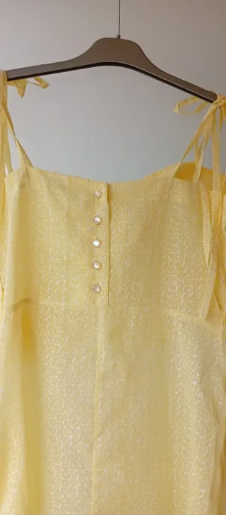 Vestido amarillo volantes talla M
