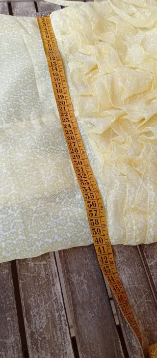 Vestido amarillo volantes talla M