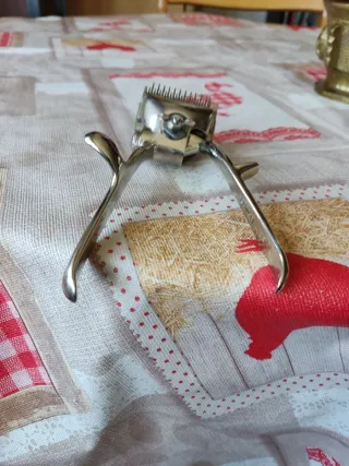 Máquina cortapelo antigua manual