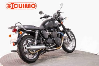 TRIUMPH BONNEVILLE T100
