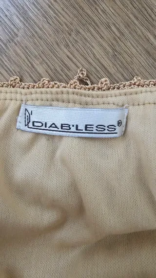 Conjunto Diabless falda y top ganchillo dorado