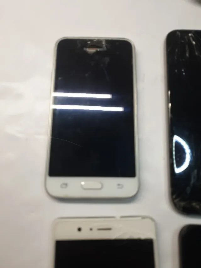 Lote 4 móviles Huawei, Samsung y funker para piez