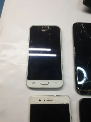 Lote 4 móviles Huawei, Samsung y funker para piez