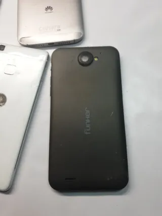 Lote 4 móviles Huawei, Samsung y funker para piez