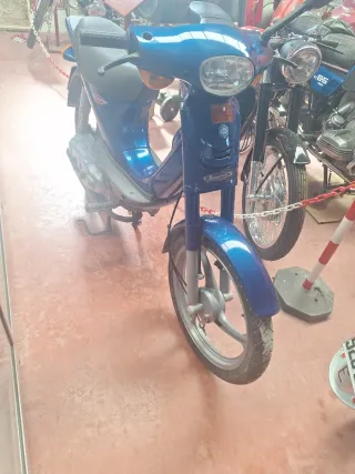 Piaggio Velofax Motor Azul