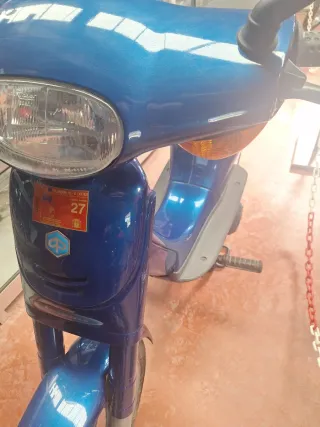 Piaggio Velofax Motor Azul