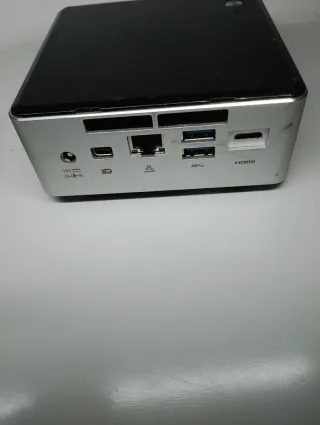 Mini PC Intel NUC NUC5i3RYH