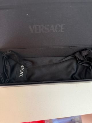 Gafas Versace Negras y Doradas