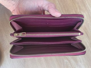 Cartera Louis Vuitton Zippy Morada