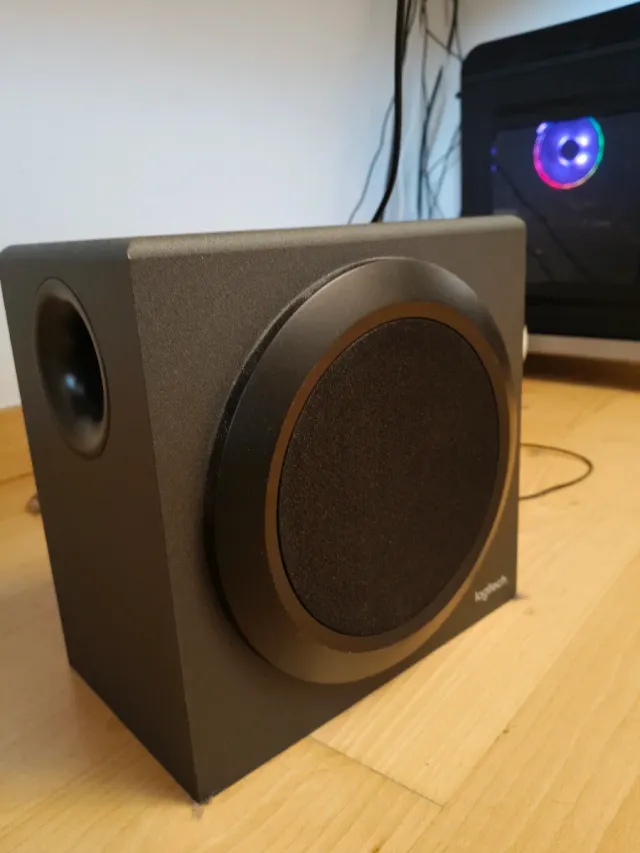Altavoces Logitech 2.1 Negros