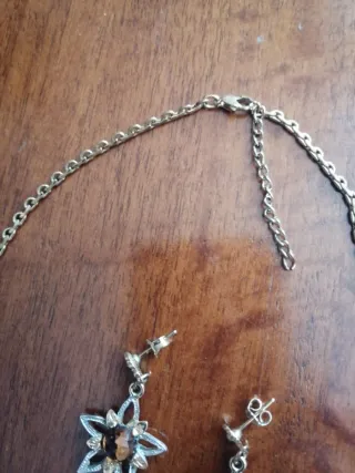 Set collana e orecchini fiore