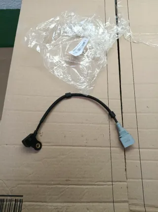 FEBI BILSTEIN 39869 Sensor Árbol Levas