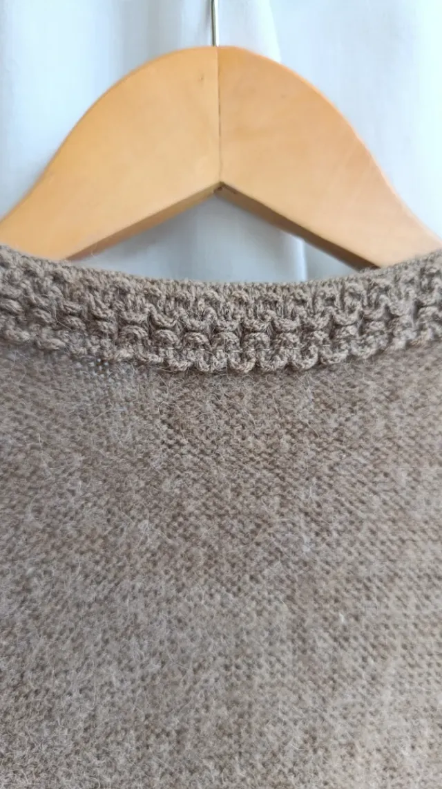 Cárdigan bordado marrón XORDA