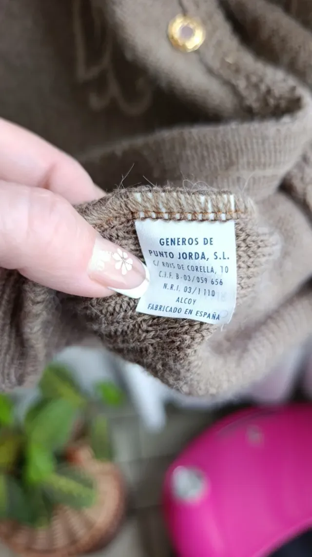 Cárdigan bordado marrón XORDA