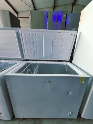 327.Congelador Arca o Arcon 249 litros Cong y Bote