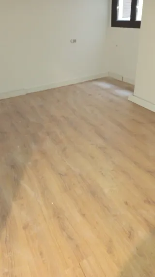 Instalación de tarimas laminadas y puertas