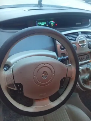 Renault Grand Scenic 2005